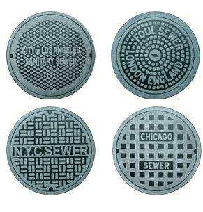 Una tapa de alcantarilla